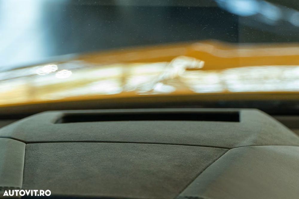 Lamborghini URUS - 16