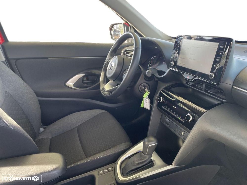 Toyota Yaris Cross 1.5 HDF Comfort Plus - 7