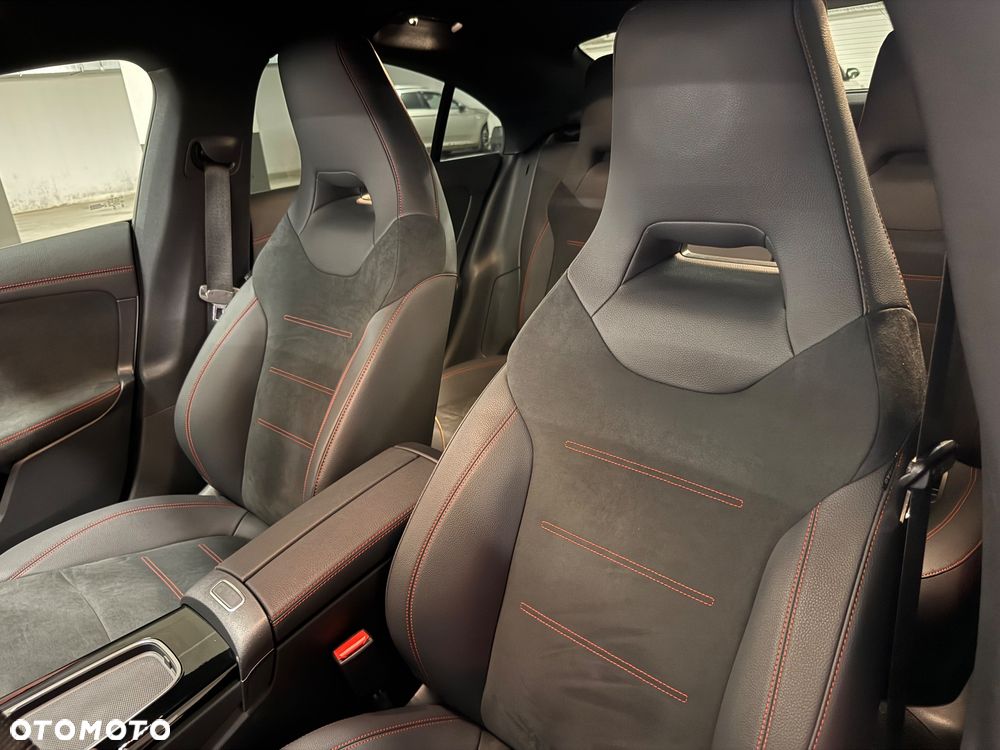 Mercedes-Benz CLA AMG 35 mHEV 4-Matic 8G-DCT - 11