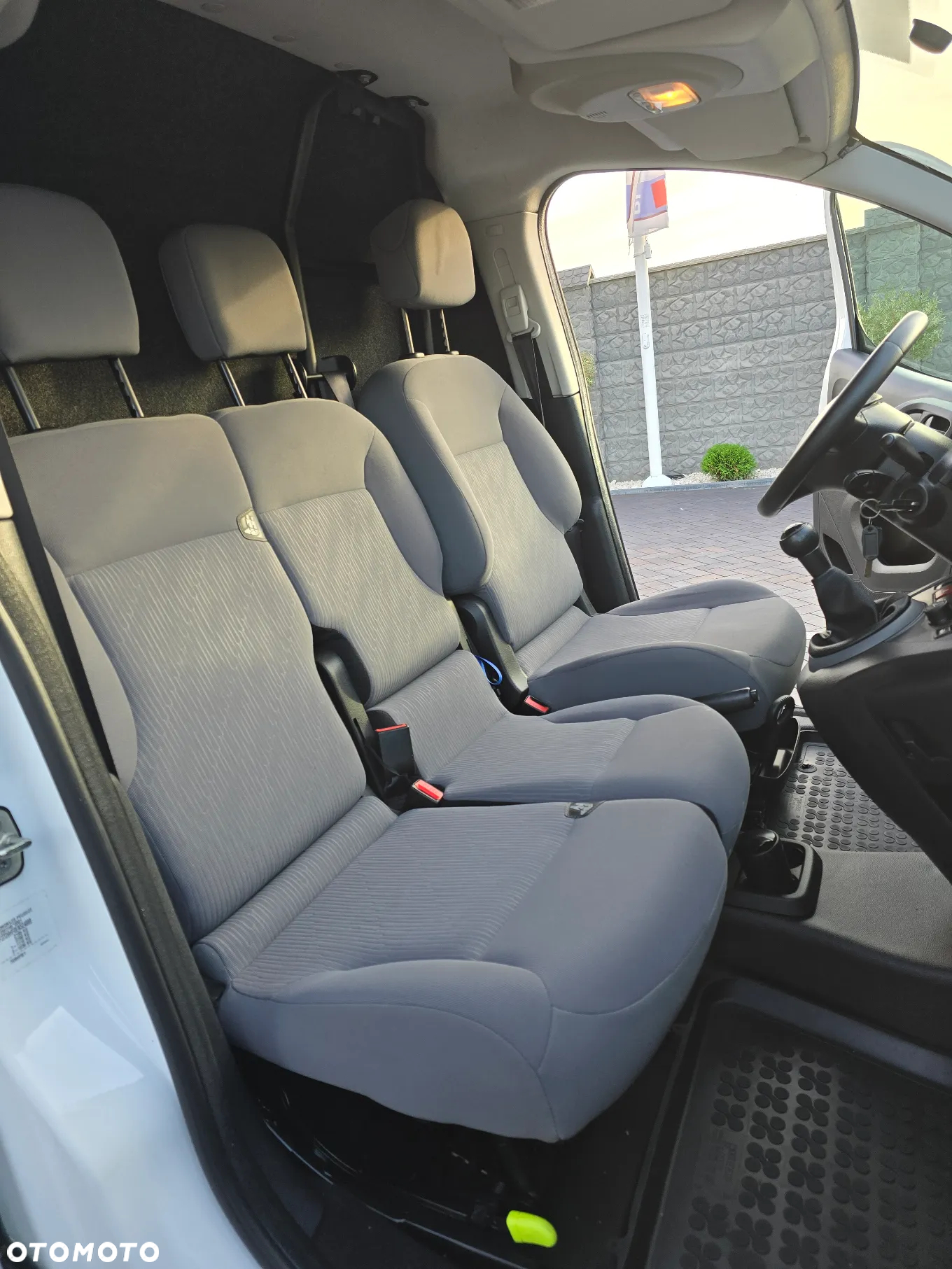 Peugeot PARTNER L1 1.6 HDI 90KM KLIMA LEKTRYKA SALON PL - 39