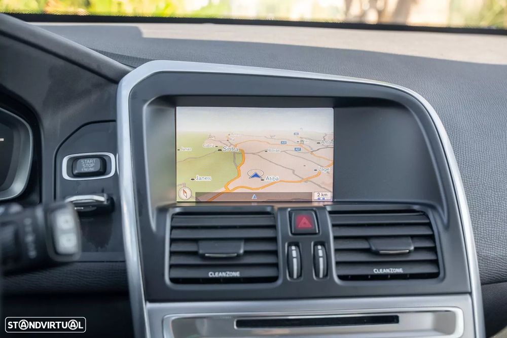 Volvo XC 60 2.0 D3 Summum Geartronic - 11