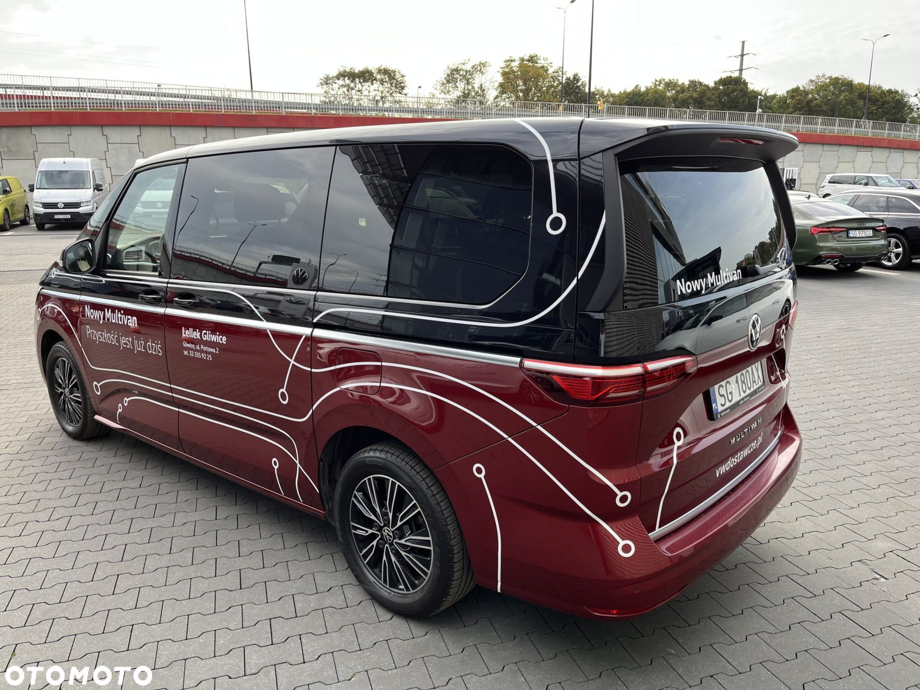 Volkswagen Multivan 2.0 TDI L2 Life DSG - 4