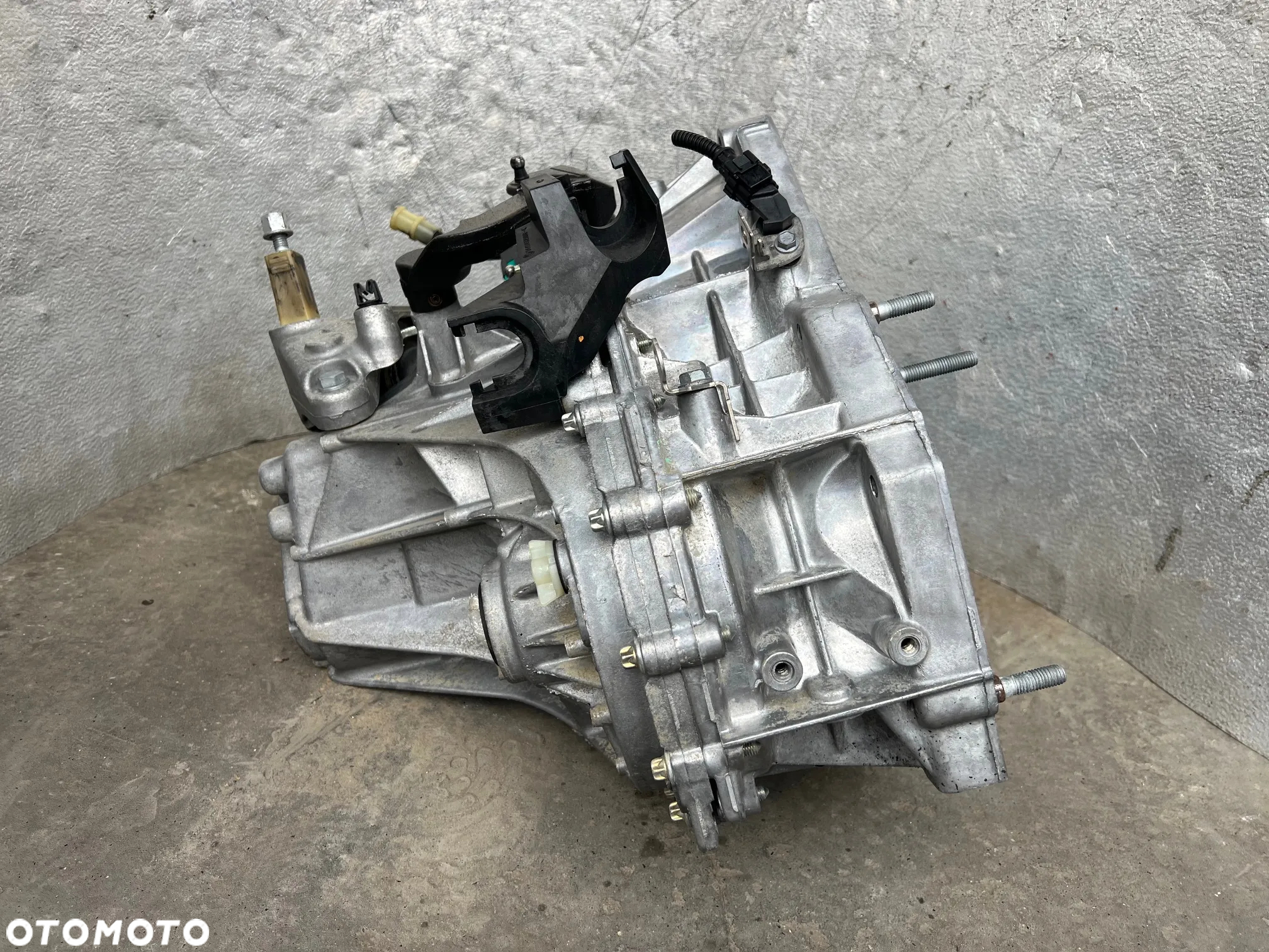 SKRZYNIA BIEGÓW MANUALNA  DACIA DUSTER II 1.5 DCI 4X4 TL8014 - 3