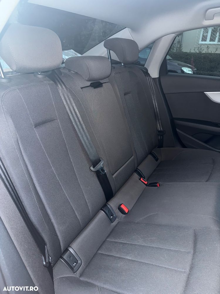 Audi A4 30 TDI S tronic - 6