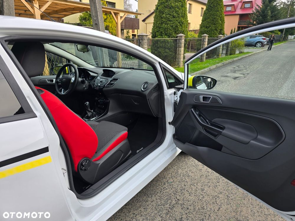 Ford Fiesta 1.0 EcoBoost STart-Stop ST-LINE - 28