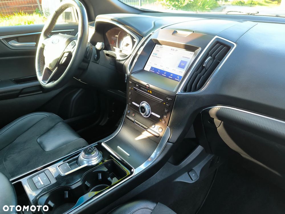 Ford Edge - 21