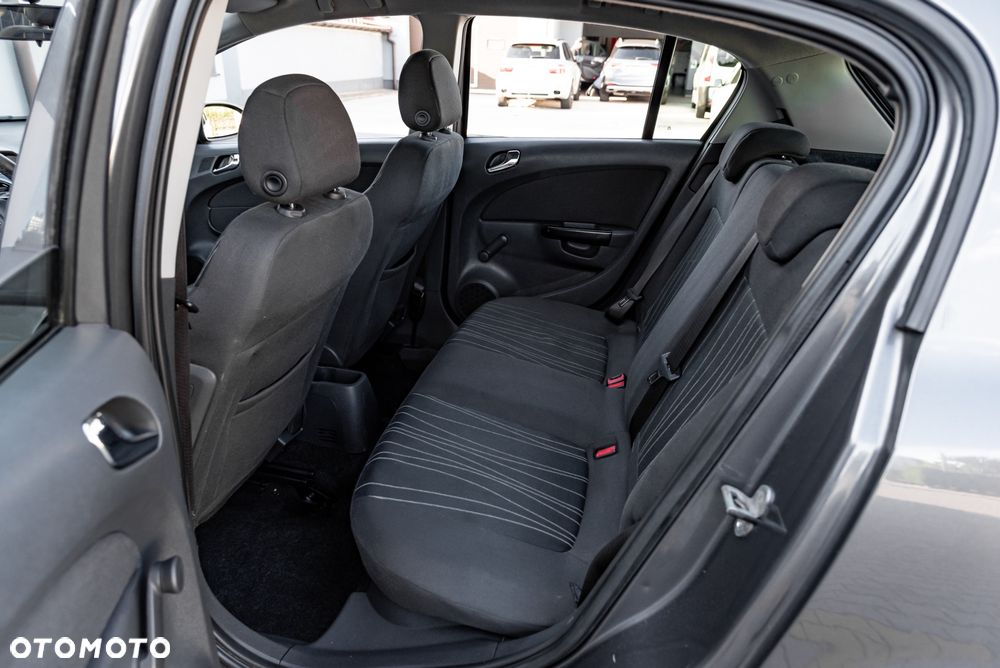 Opel Corsa 1.4 16V Cosmo - 21