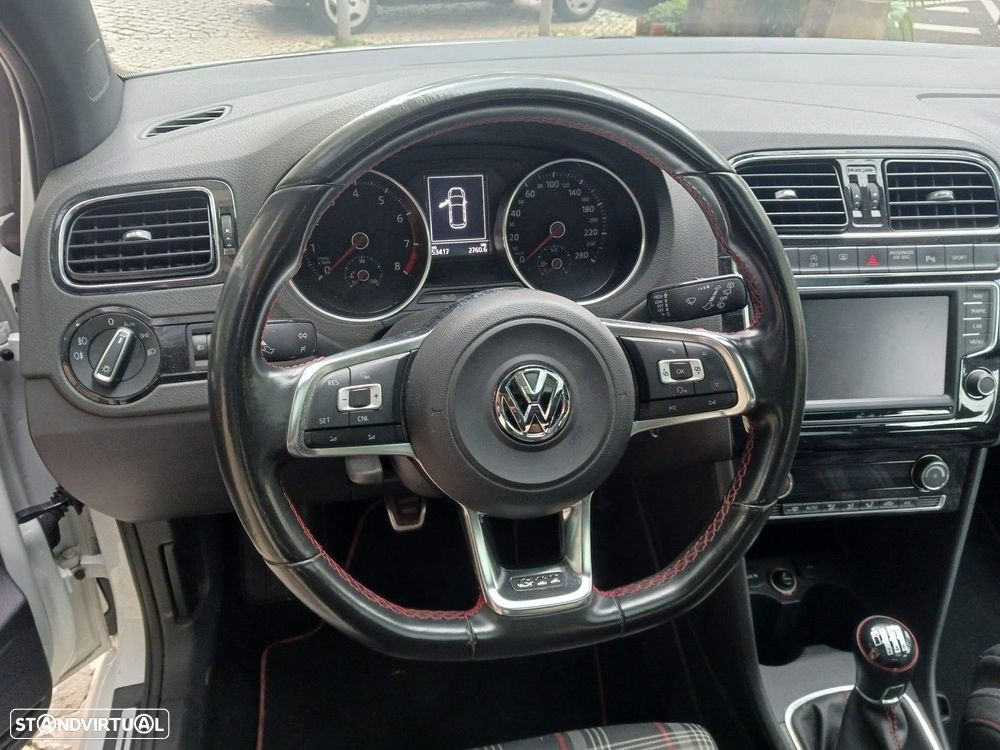 VW Polo 1.8 TSi GTi - 11