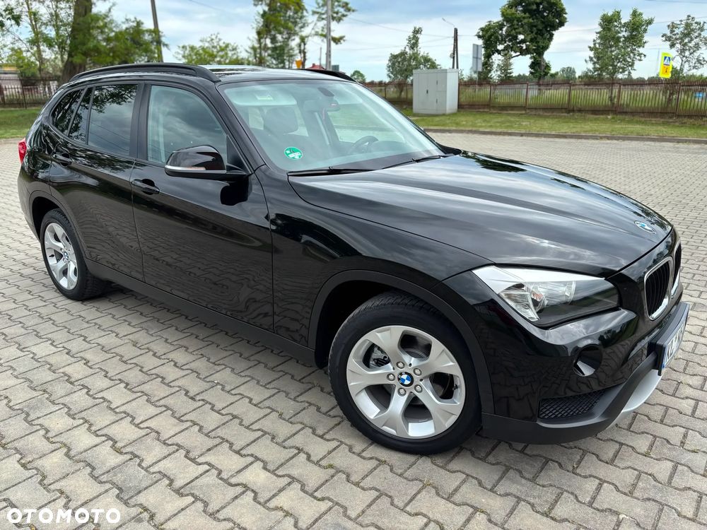 BMW X1 sDrive18d xLine - 32