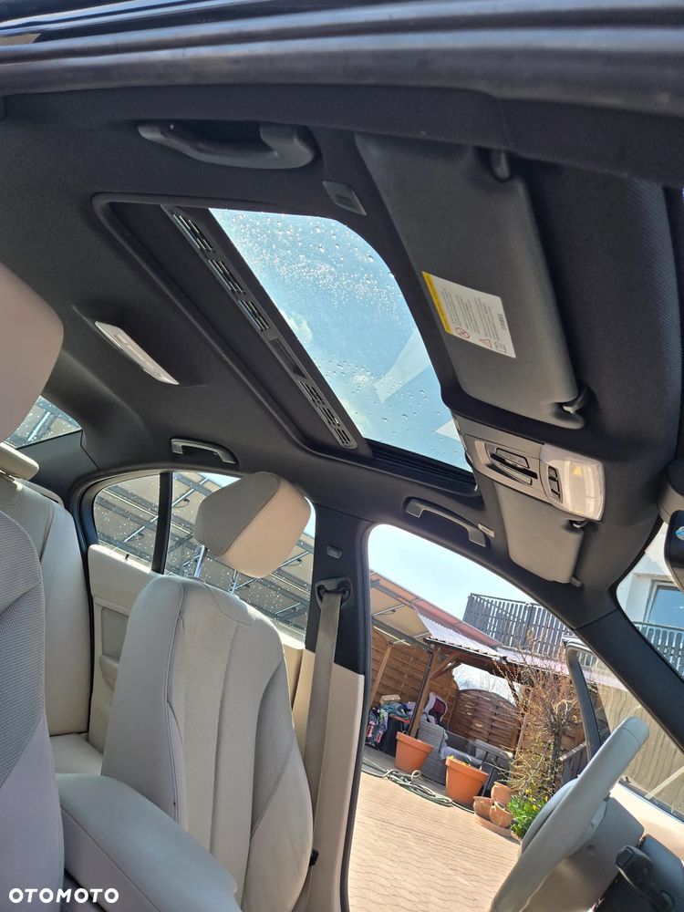 BMW Seria 3 316d Edition Luxury Line Purity - 15