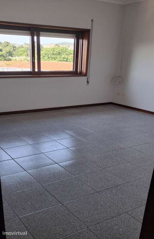 Arrendamento T2 em Rio Tinto- Perto do Metro - Grande imagem: 5/13