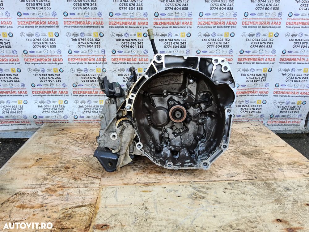 Cutie viteze Renault Dacia 1.0 tce JR070 Clio Logan Sandero Captur 304016619r - 2