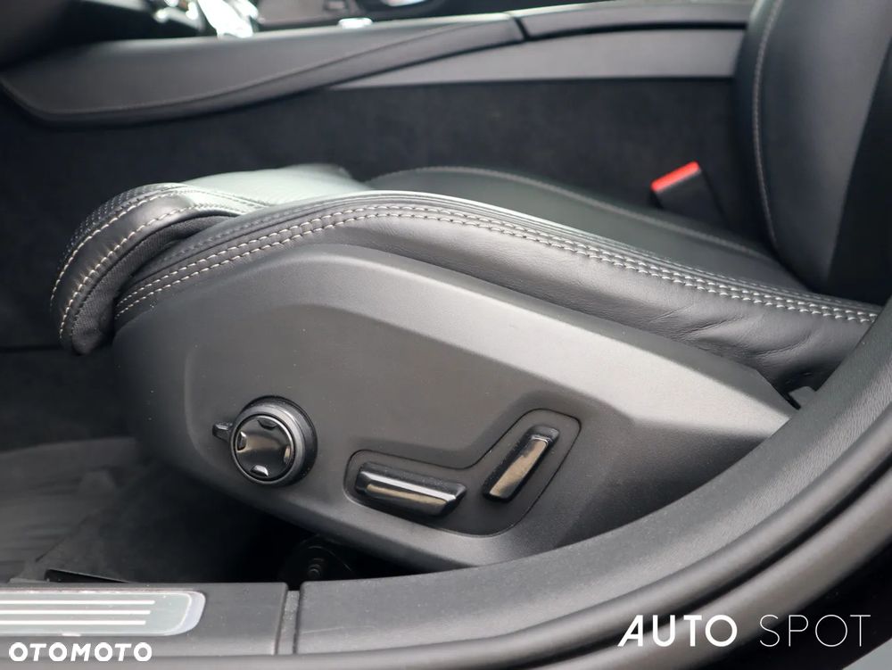Volvo V90 T8 AWD Plug-In Hybrid Inscription - 15