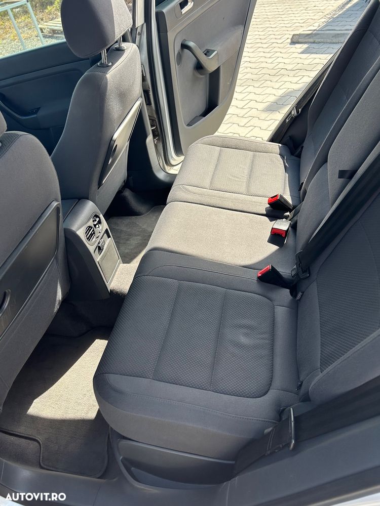 Volkswagen Golf Plus - 10
