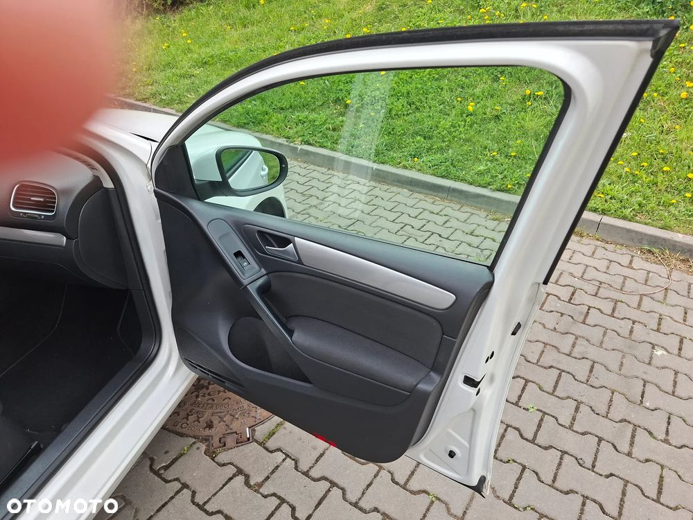 Volkswagen Golf 2.0 TDI DPF Comfortline - 6