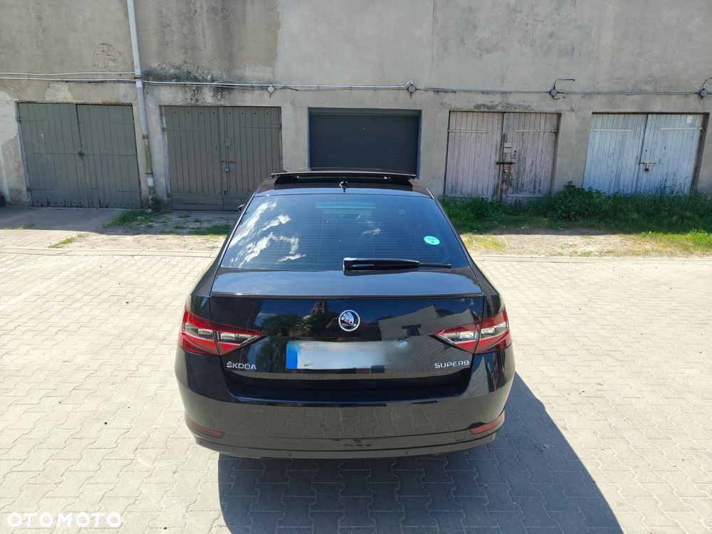 Skoda Superb 2.0 TDI L&K DSG - 4