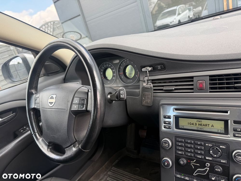 Volvo V70 2.0 - 15