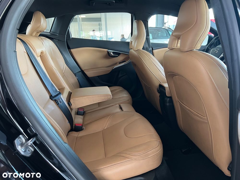 Volvo V40 Cross Country D3 Drive-E Summum - 30