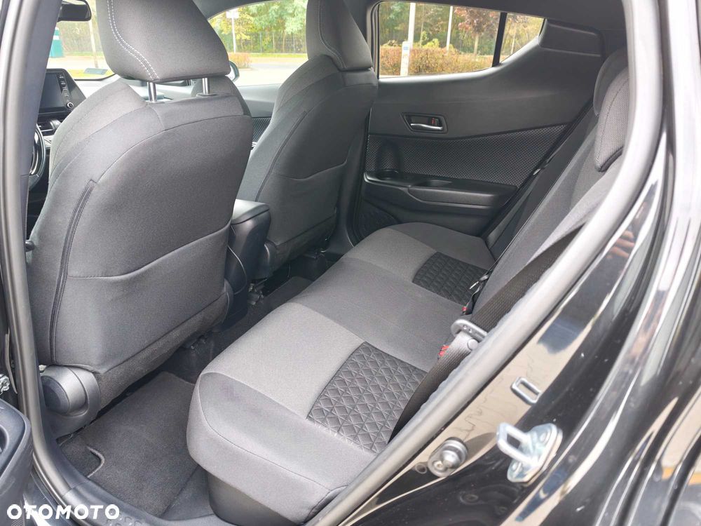 Toyota C-HR - 10