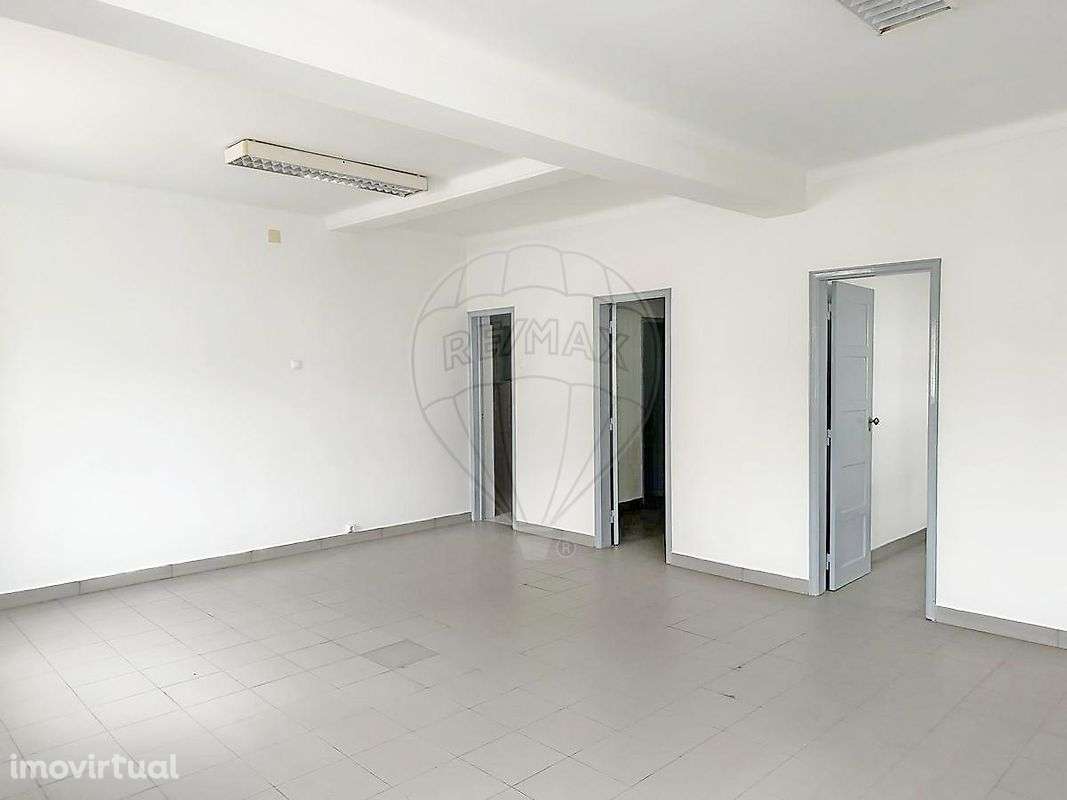 Loja  para arrendamento - Grande imagem: 3/14