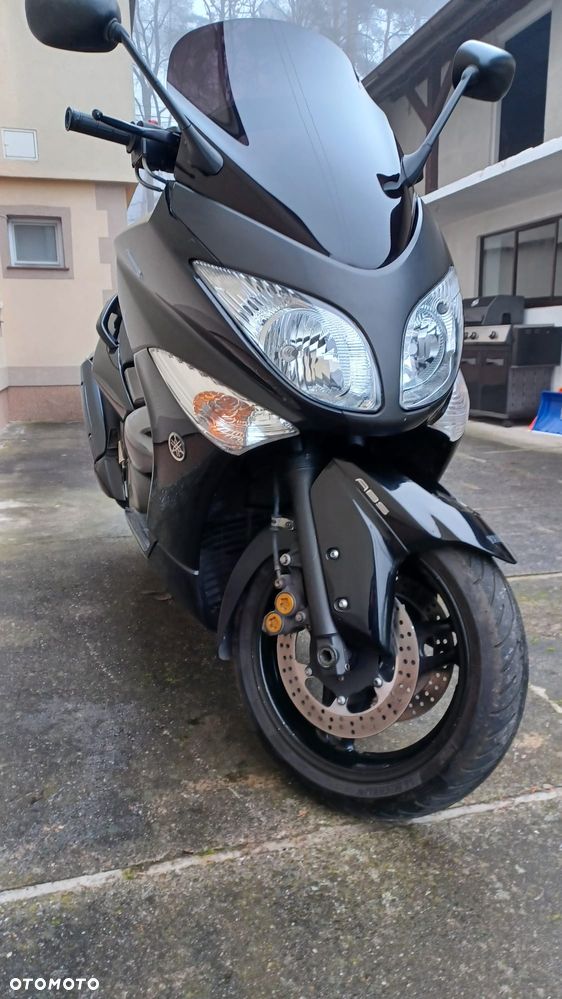 Yamaha Tmax - 8