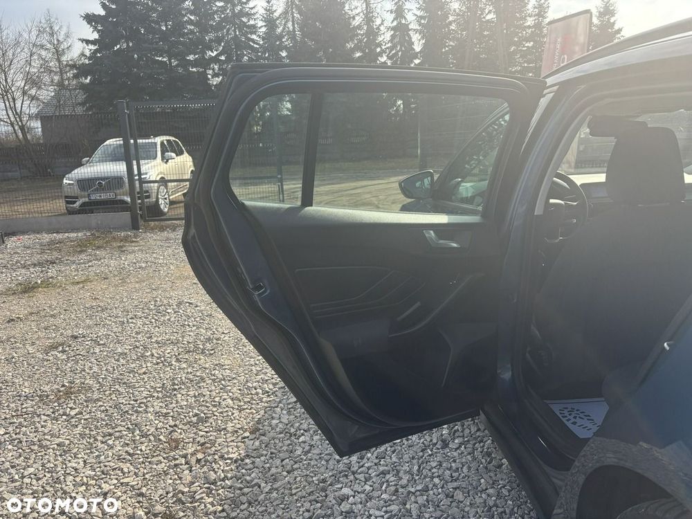 Ford Focus - 25