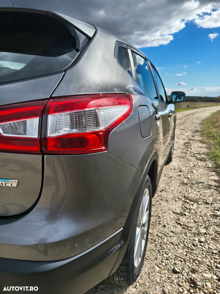 Nissan Qashqai 1.5 DCI Start/Stop Tekna - 8