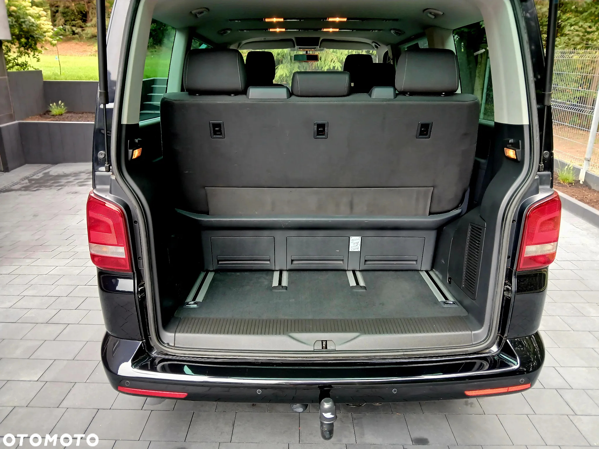 Volkswagen Multivan - 7