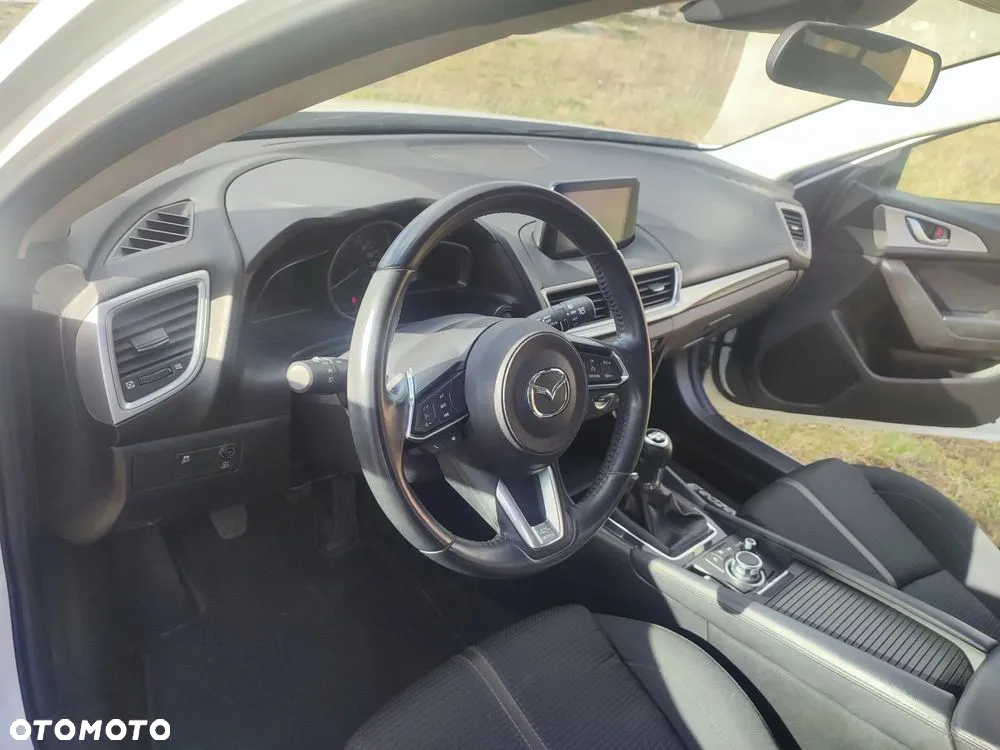 Mazda 3 - 8