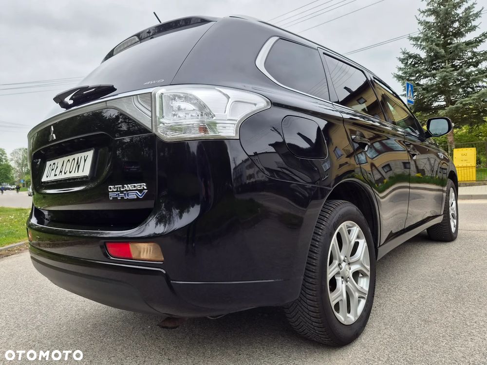 Mitsubishi Outlander - 22
