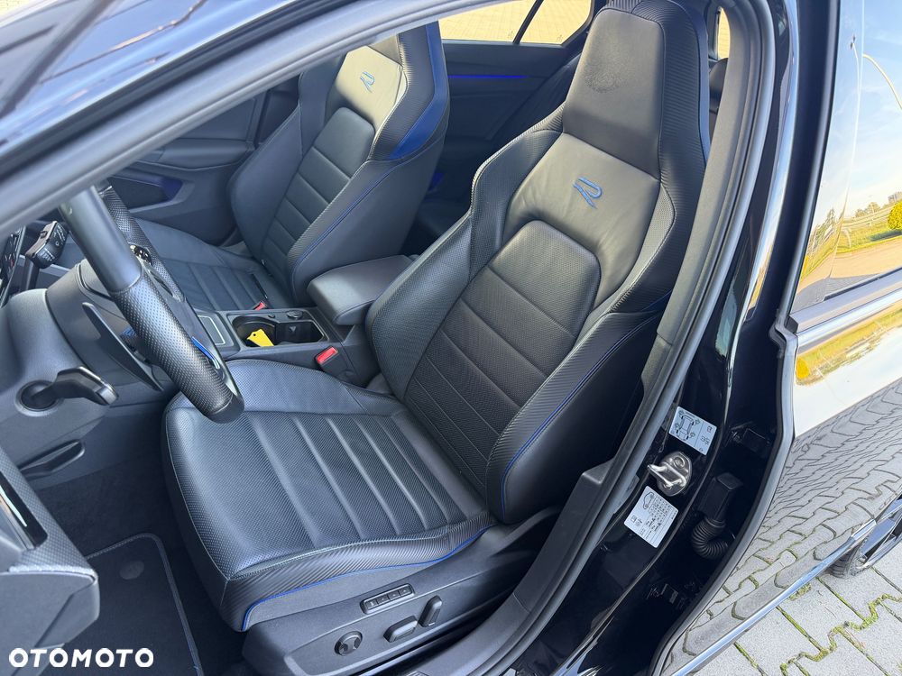 Volkswagen Golf - 18