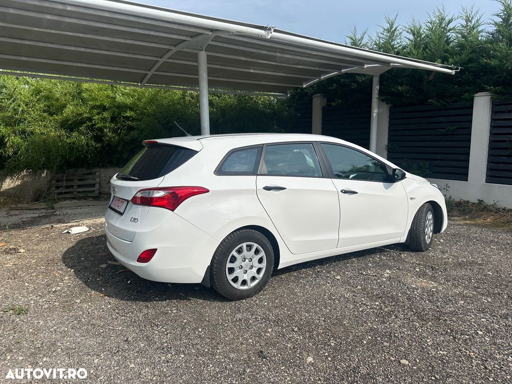 Hyundai i30 1.6 CRDI Classic - 4