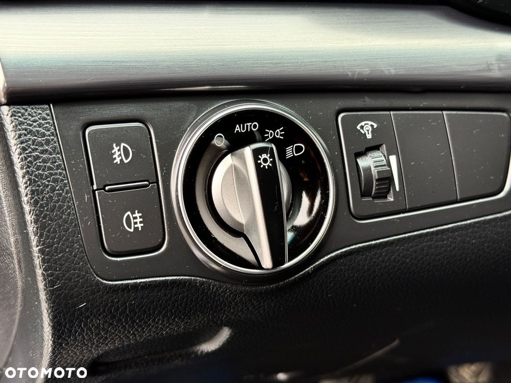 Hyundai i40 Kombi 1.6 Trend - 28