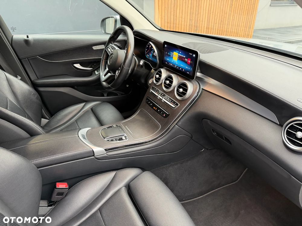 Mercedes-Benz GLC 300 de 4Matic 9G-TRONIC - 5