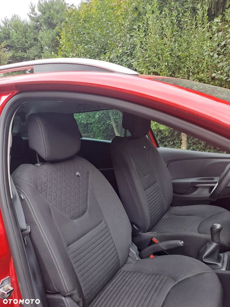 Renault Clio - 11