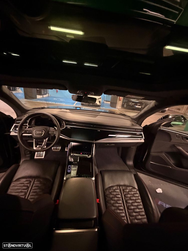 Audi RS Q8 4.0 TFSI quattro Tiptronic - 34