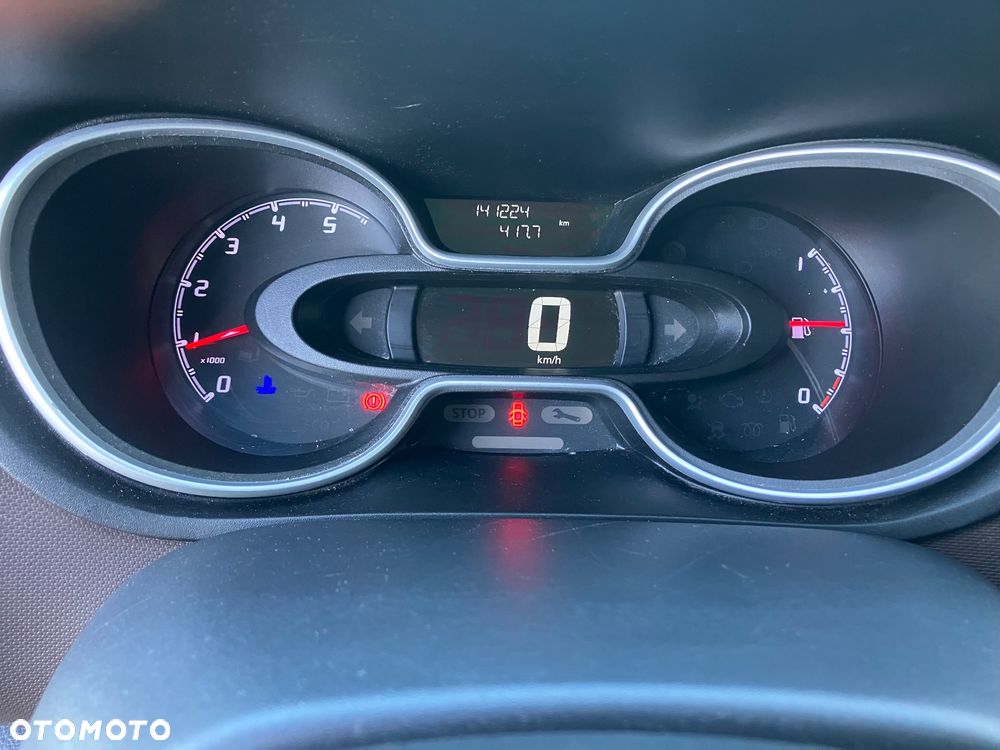 Renault Trafic Vivaro Talento Custom T6 Primastar - 16