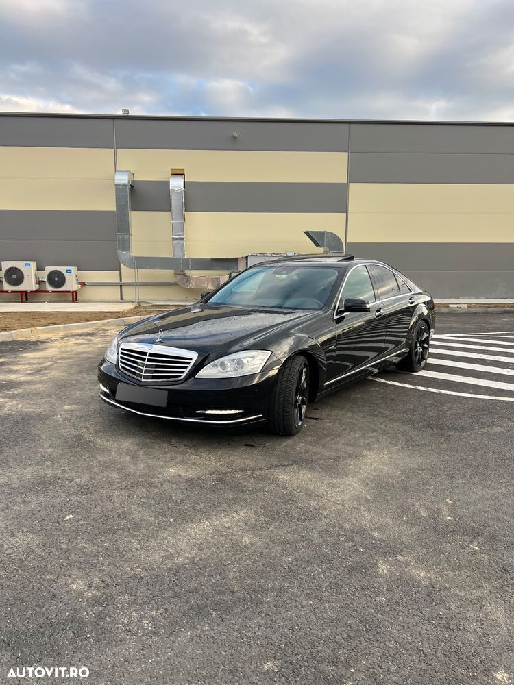 Mercedes-Benz S - 1