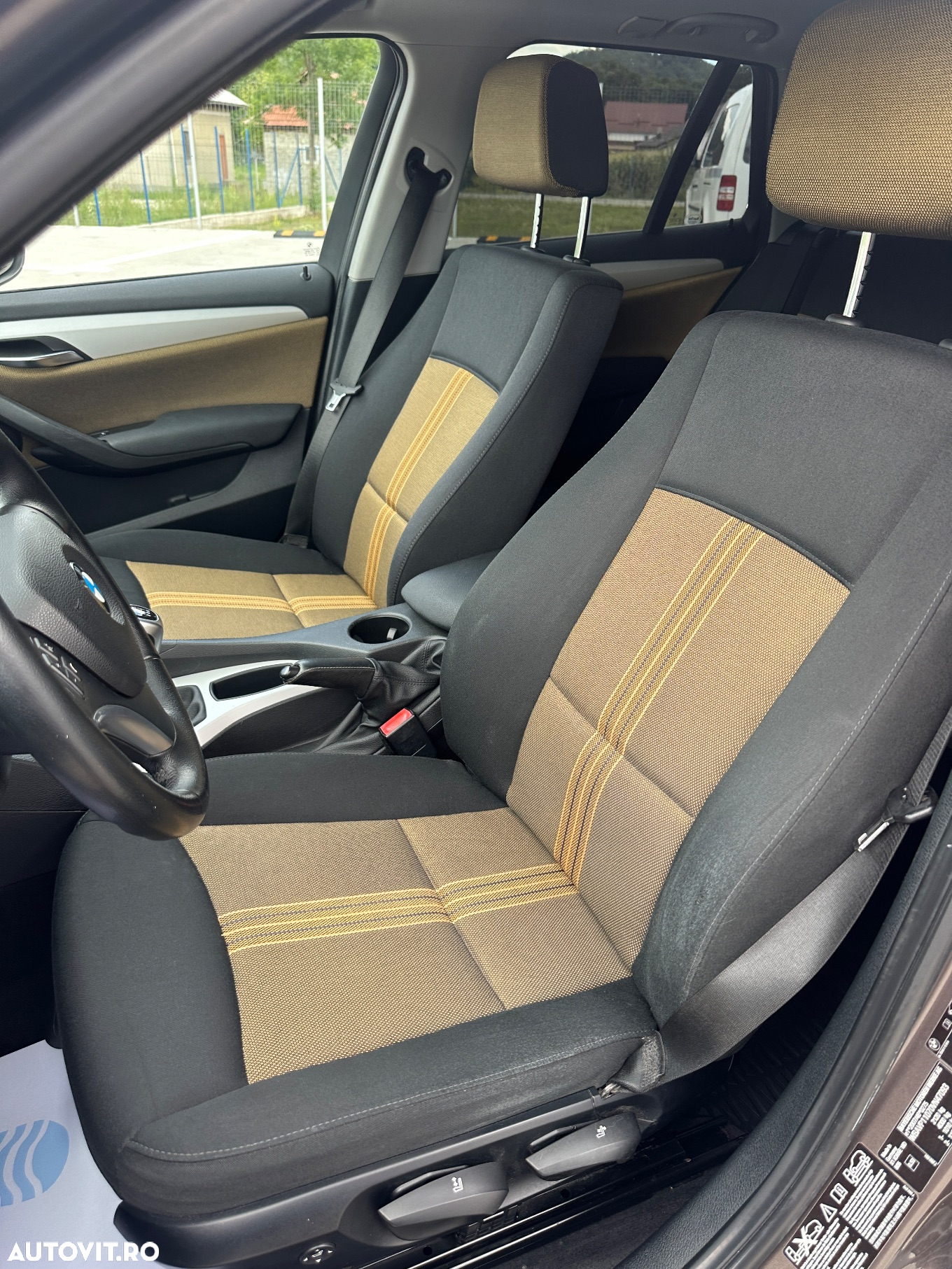 BMW X1 xDrive18d - 10