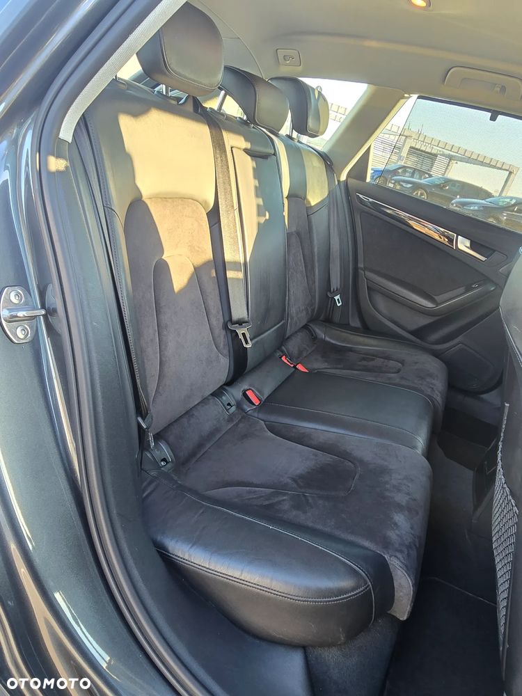 Audi A4 Avant 2.0 TDI DPF clean diesel quattro S tronic Attraction - 13