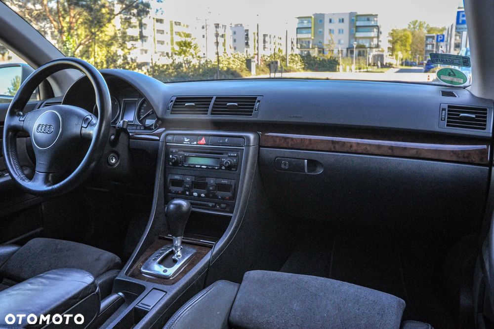 Audi A4 Avant - 10