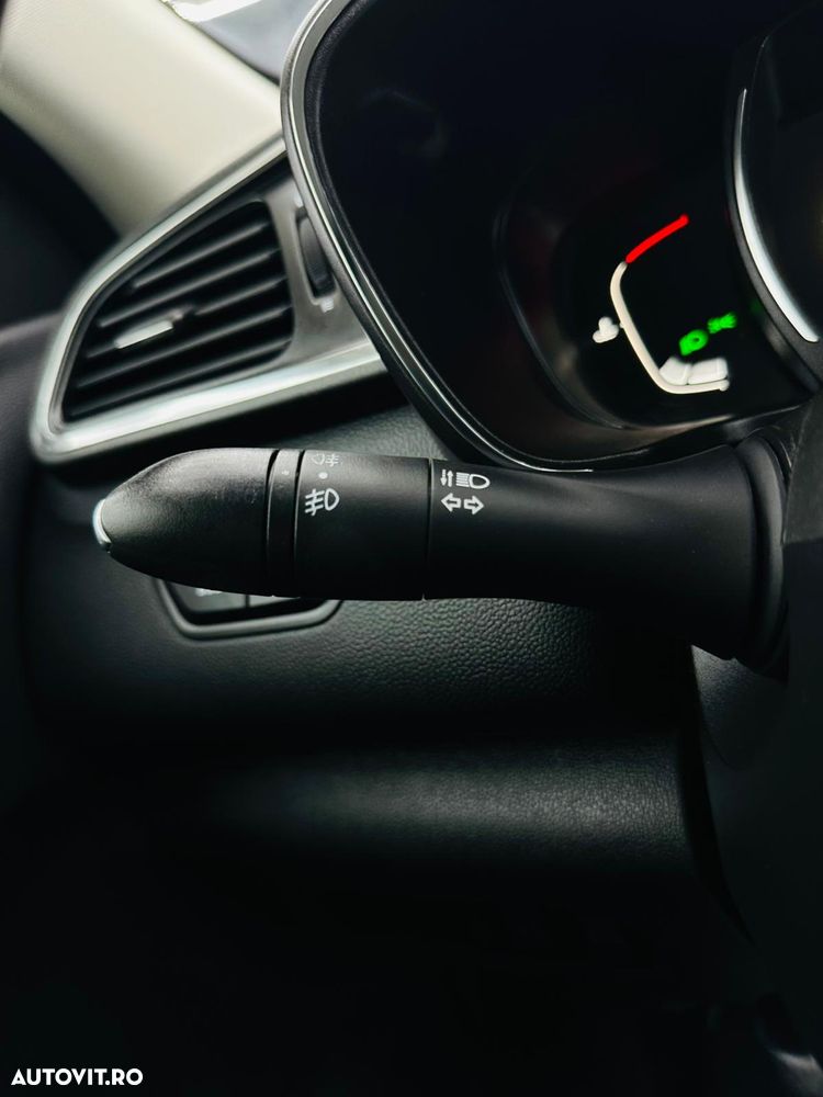 Renault Kadjar Energy dCi 130 Bose Edition - 30