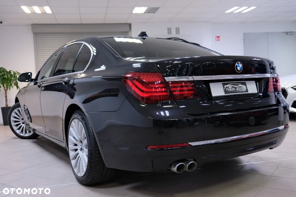 BMW Seria 7 730d xDrive - 9