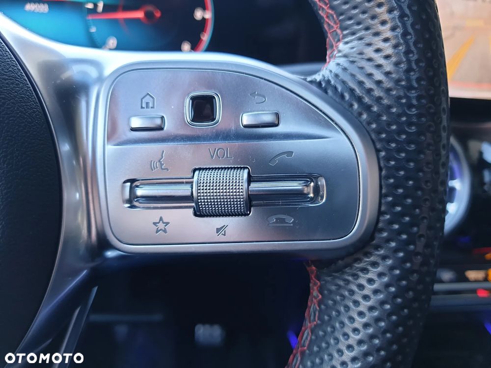 Mercedes-Benz GLB 200 d AMG Line 8G-DCT - 28