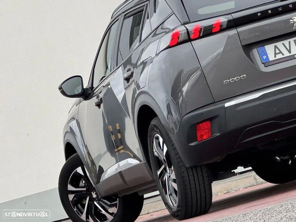 Peugeot 2008 1.5 BlueHDi Allure EAT8 - 46