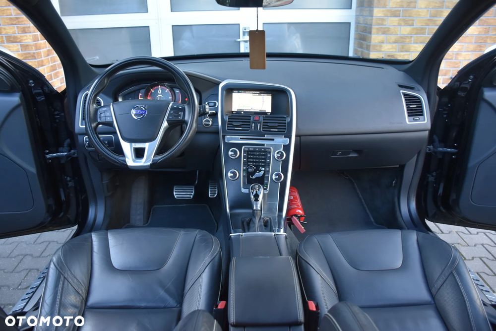 Volvo XC 60 D3 Drive-E R-Design Momentum - 8