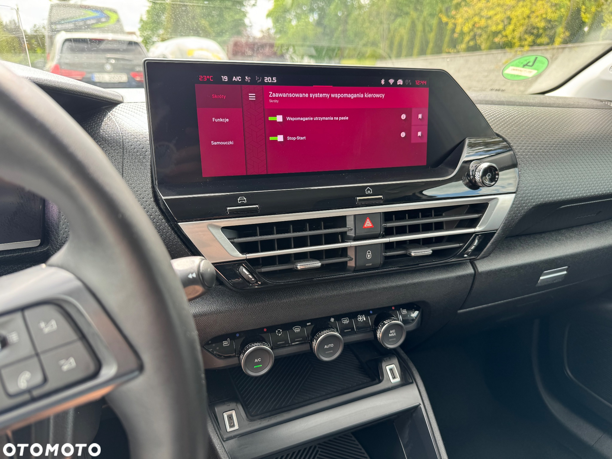 Citroën C4 PureTech 130 Stop&Start SHINE - 22