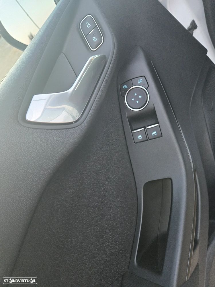 Ford Fiesta 1.1 TITANIUM - 22