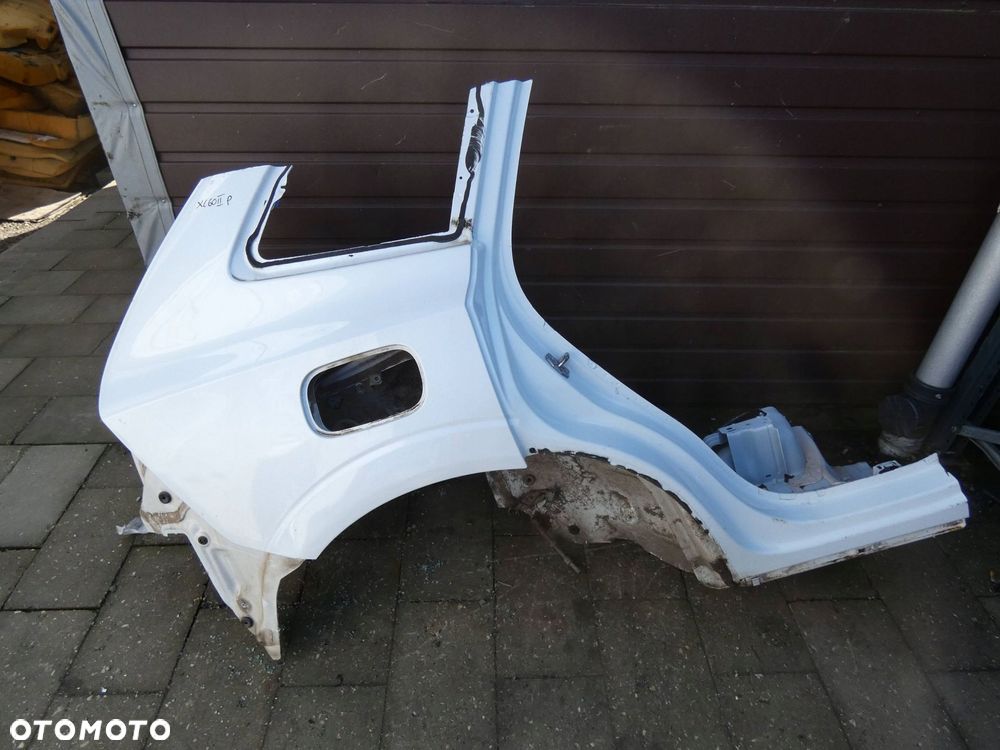 VOLVO XC60 II BŁOTNIK ĆWIARTKA PRAWY TYŁ TYLNY - 3