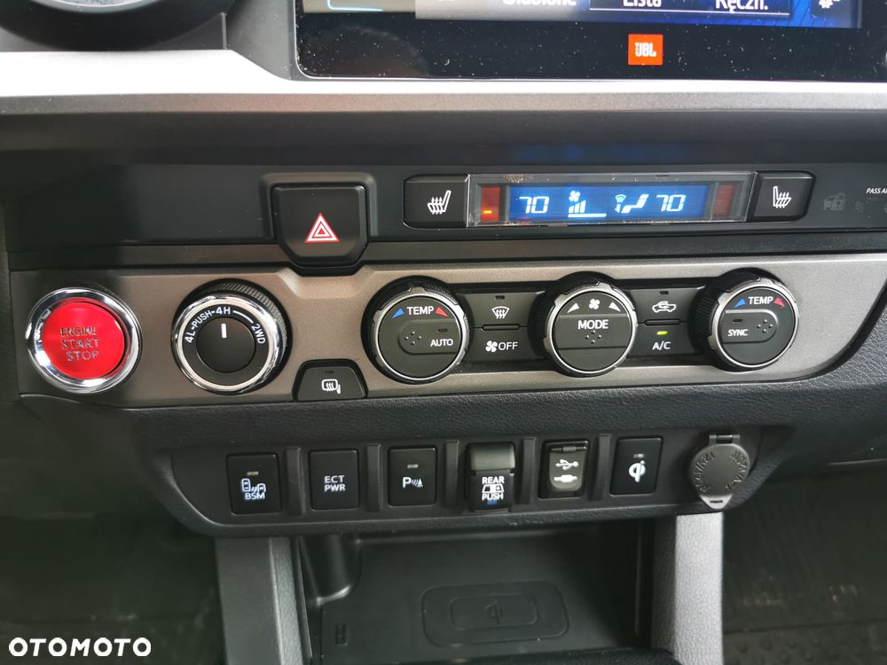Toyota Tacoma - 35
